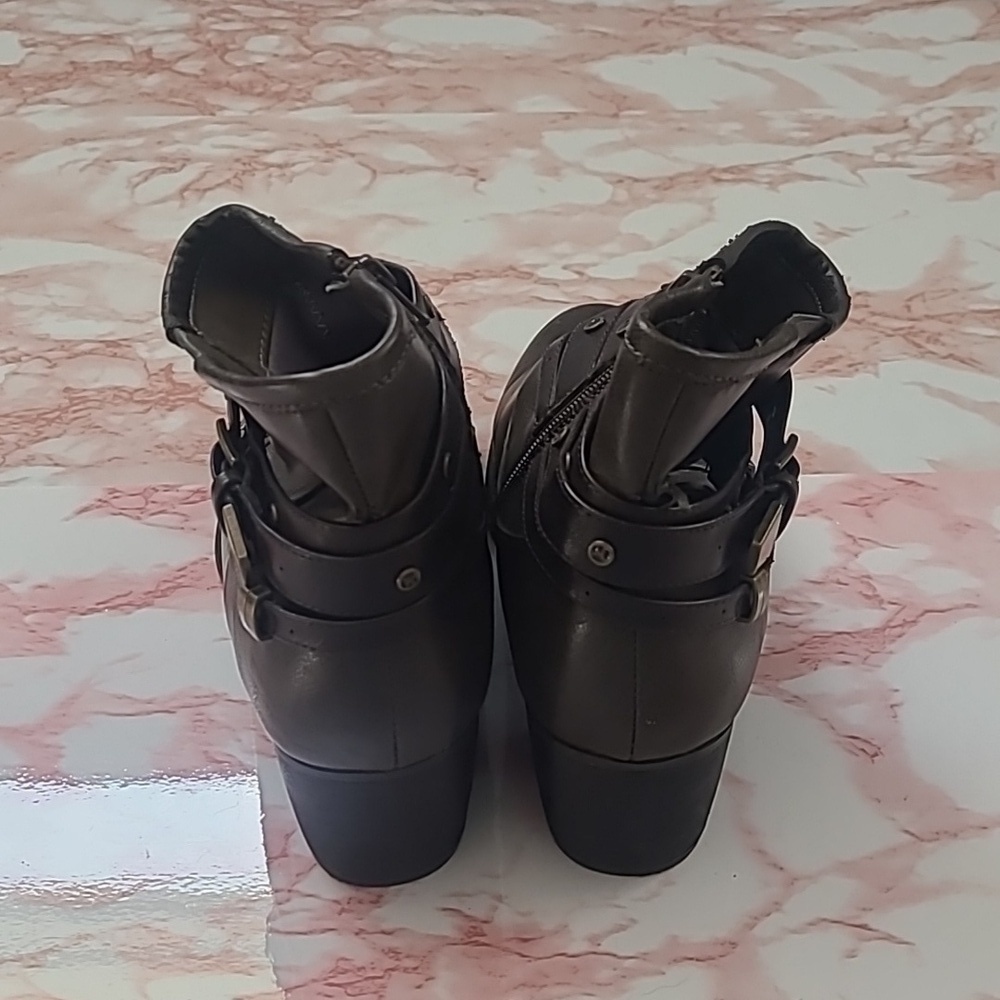 GUC White Mountain Women's Brown Ankle Boots Sz 9M - Picture 4 of 10